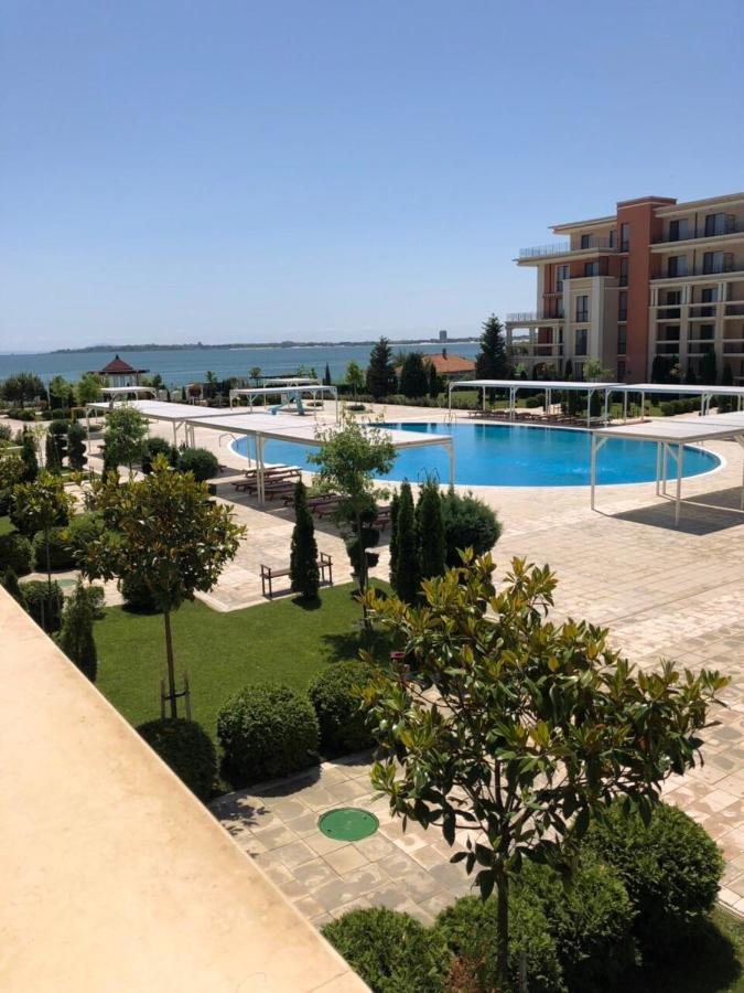 Private Apartment 49 In Prestige Fort Beach Hotel Sveti Vlas Exterior photo