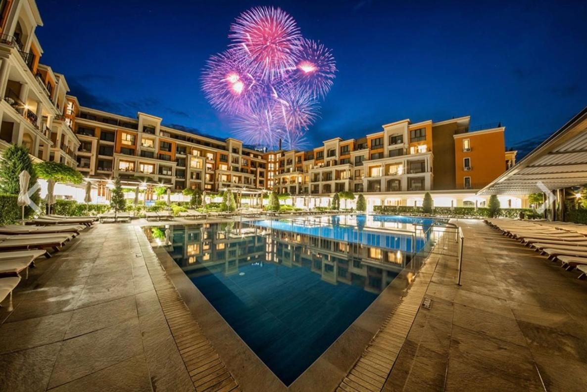 Private Apartment 49 In Prestige Fort Beach Hotel Sveti Vlas Exterior photo